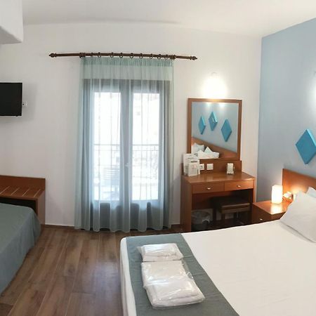 Glaros Blue Hotel เนโอสมาร์มาราส ภายนอก รูปภาพ