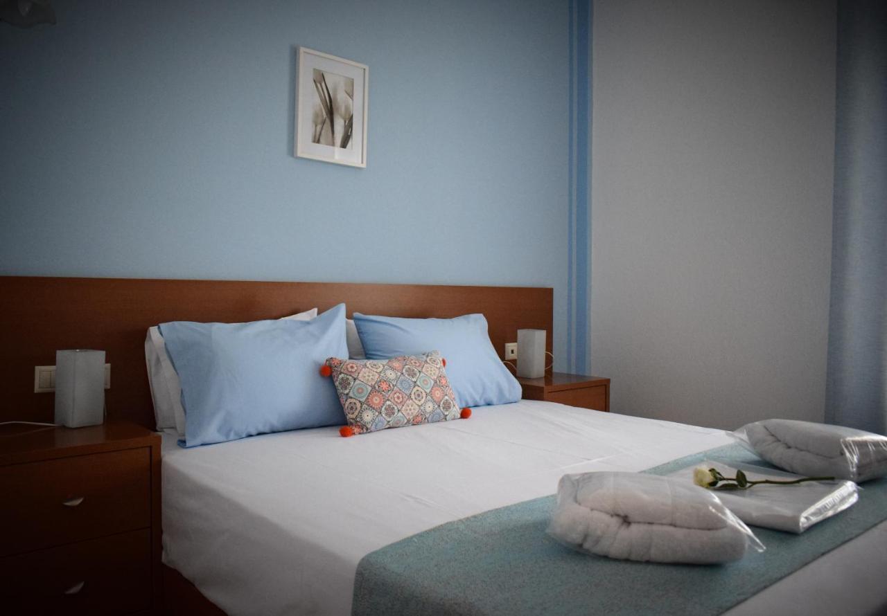 Glaros Blue Hotel เนโอสมาร์มาราส ภายนอก รูปภาพ